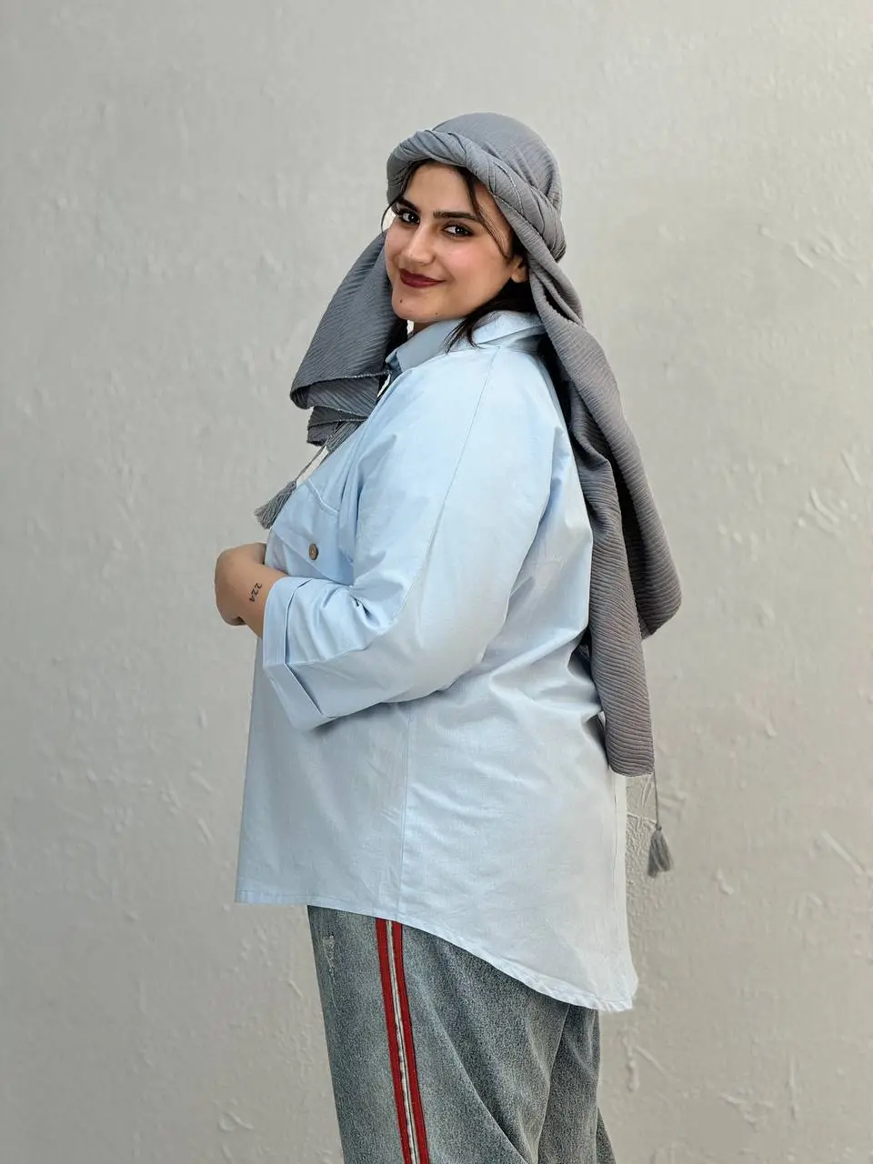 مانتو جلو بسته سایز بزرگ آیسا